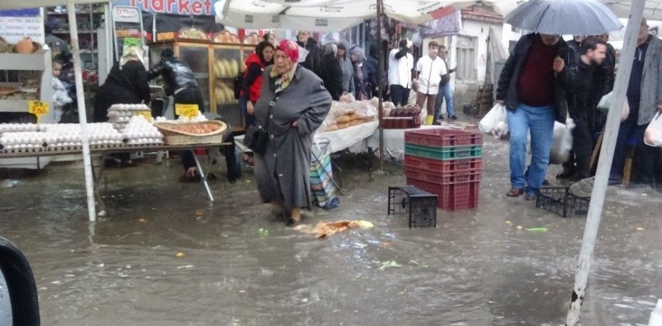 Balıkesir’in Edremit ilçesinde etkili