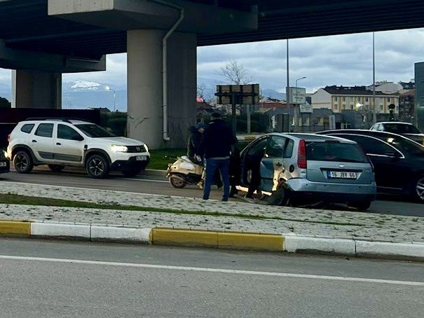 BANDIRMA KOROZMAN KAVŞAĞI’NDA YARALAMALI TRAFİK KAZASI