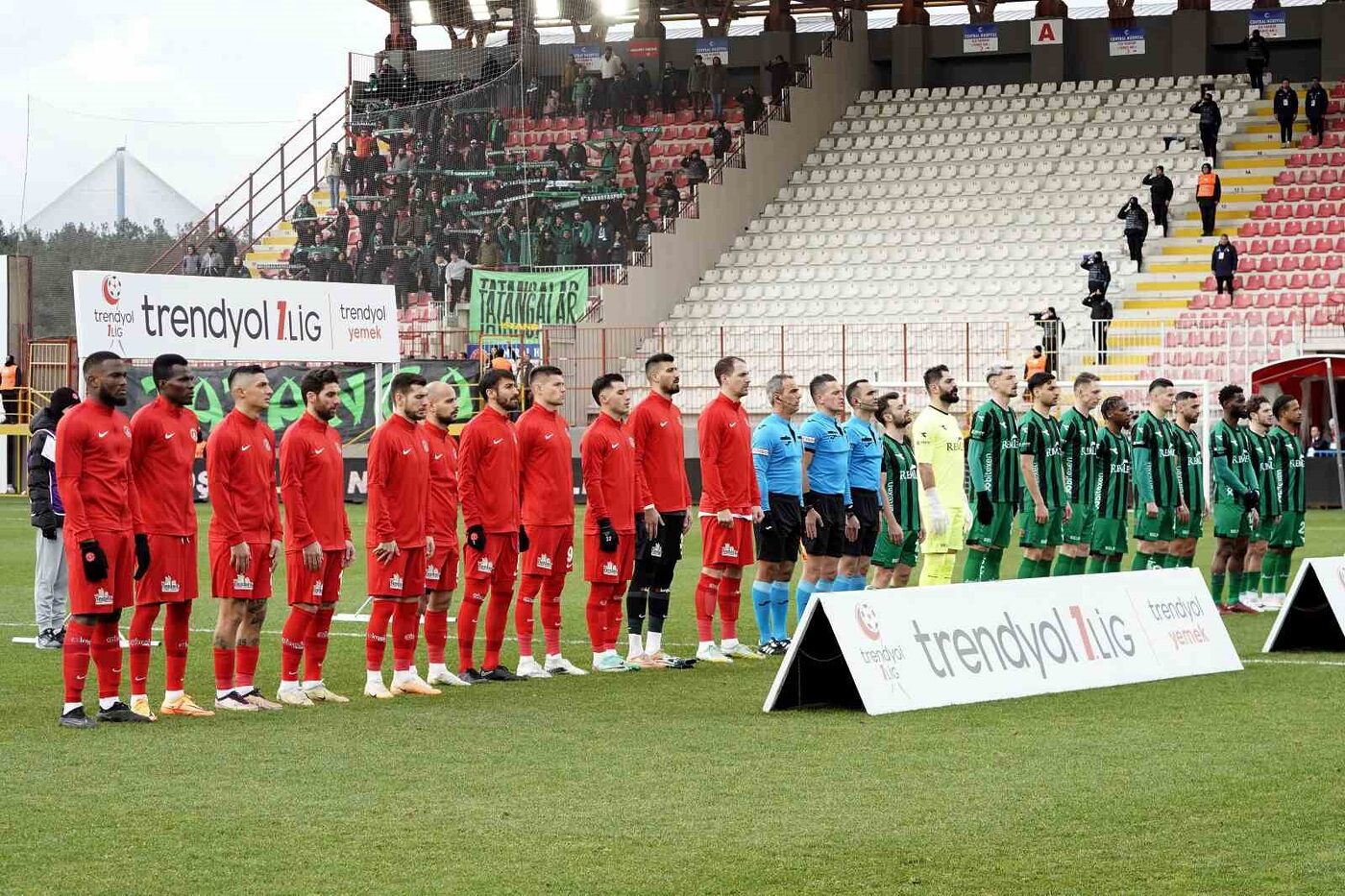 Trendyol 1. Lig: Ümraniyespor: 1 – Sakaryaspor: 1