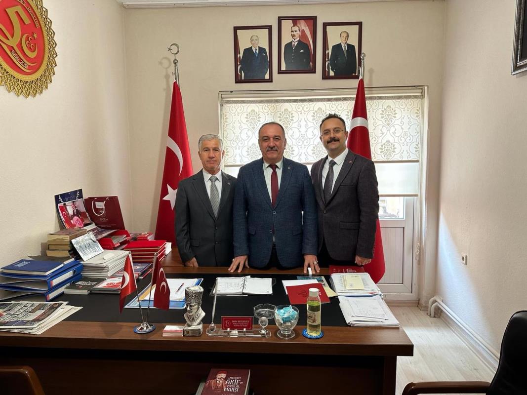 MHP Bandırma yönetimine yeni isimler atandı Milliyetçi Hareket Partisi Bandırma İlçe Başkanı Bekir Bozkurt, başkan yardımcısı