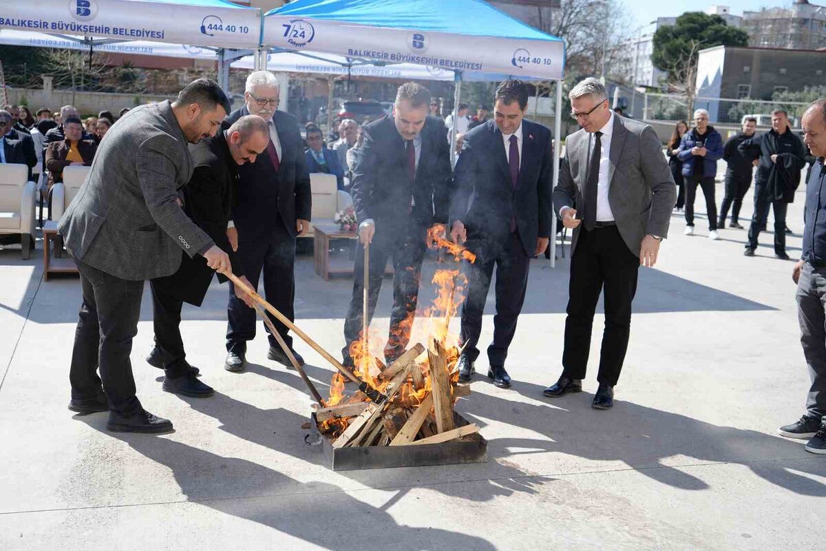 Balıkesir’in Edremit ilçesinde Nevruz