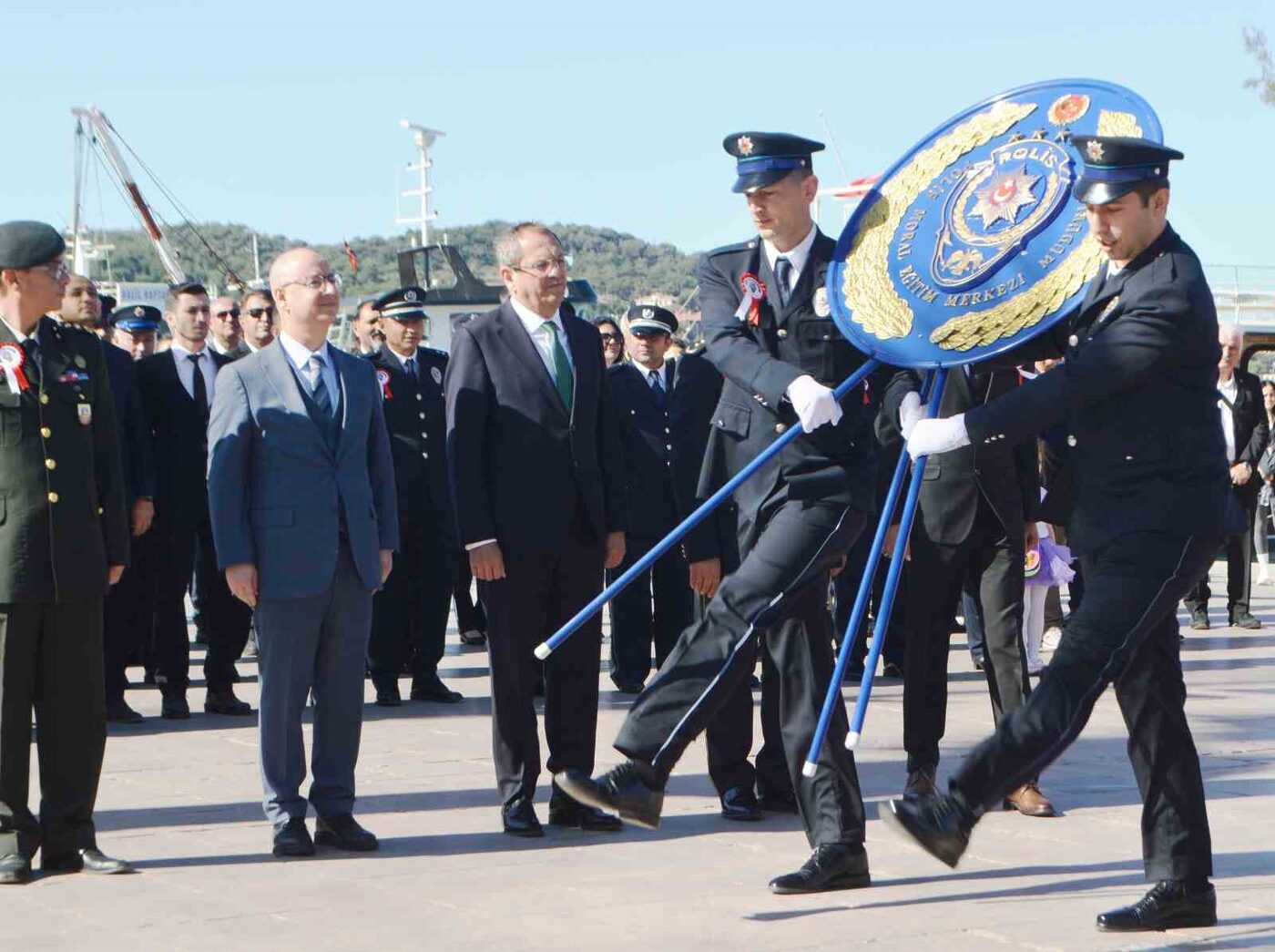 Balıkesir’in Ayvalık ilçesinde, Türk