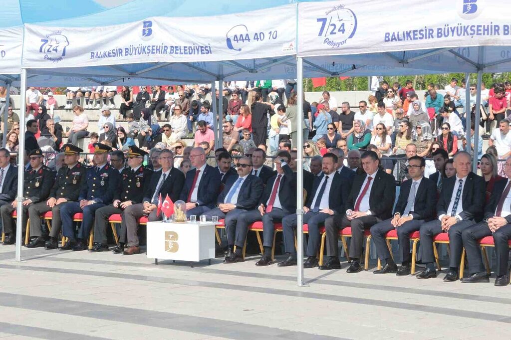 Balıkesir’de 23 Nisan coşkusu