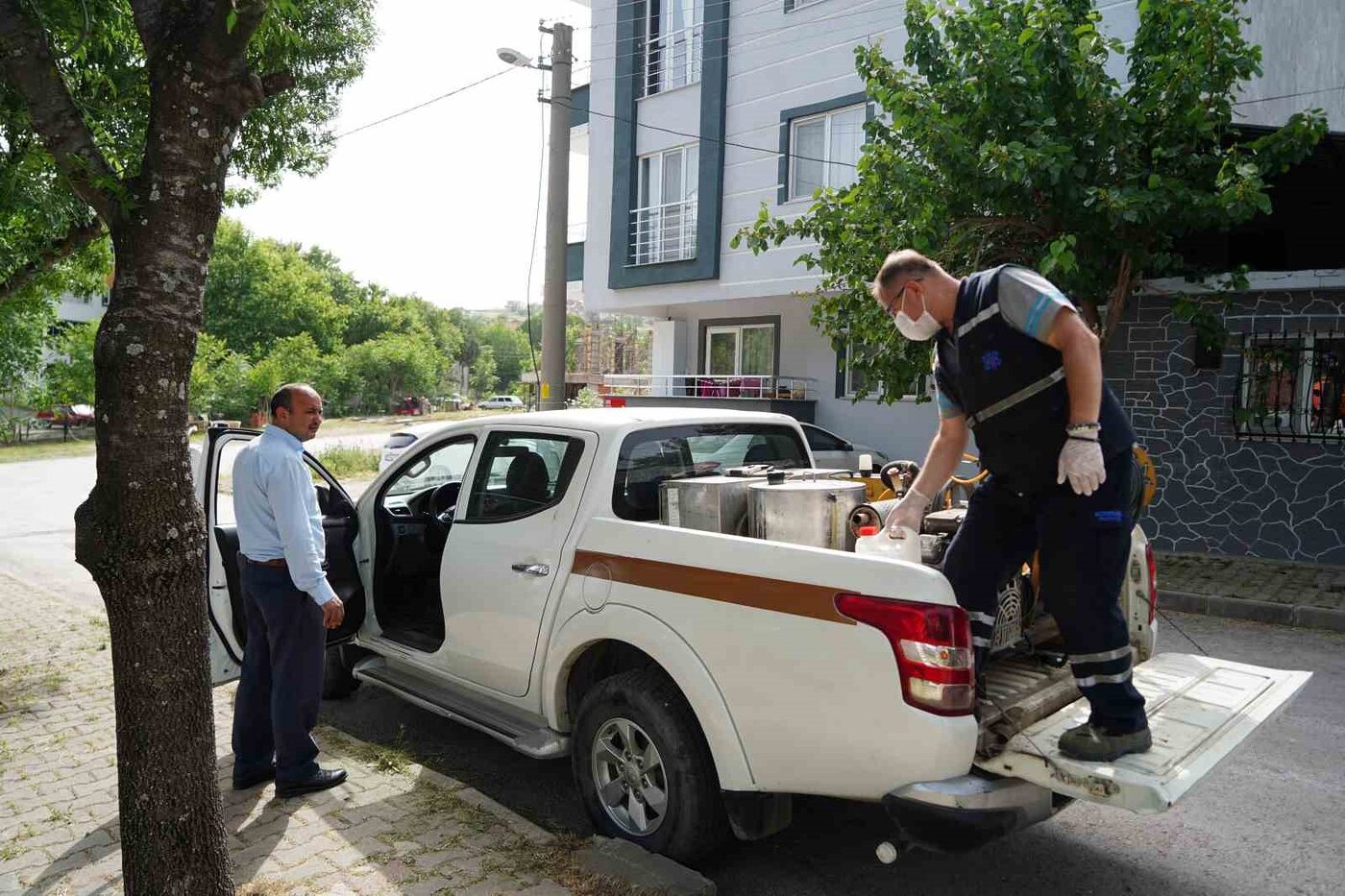 Altıeylül Belediyesi Sağlık İşleri Müdürlüğü’ne bağlı ekipler, 81 kırsal ve