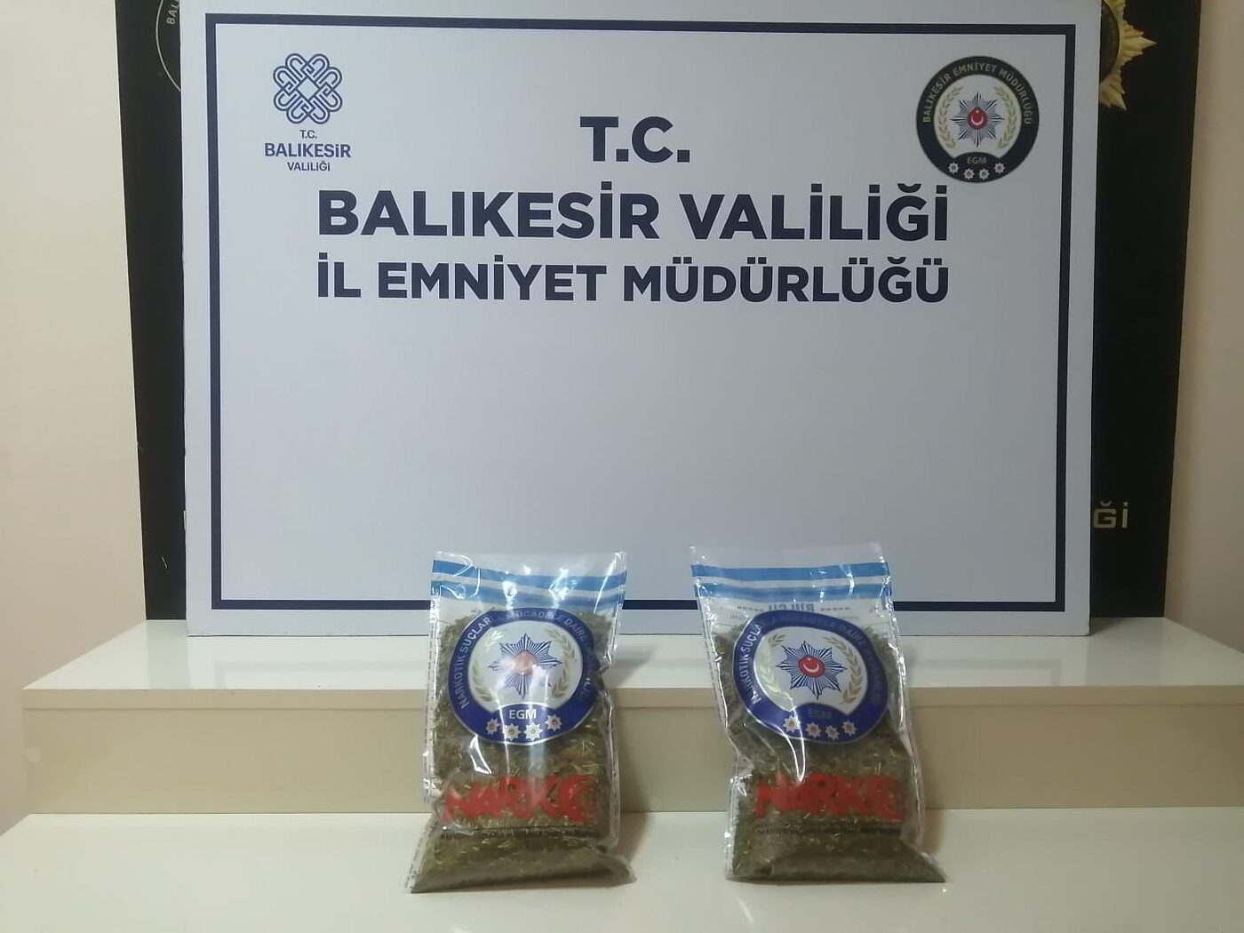 Balıkesir’in Bandırma ilçesinde, narkotik madde ticareti yaptığı tespit edilen 2