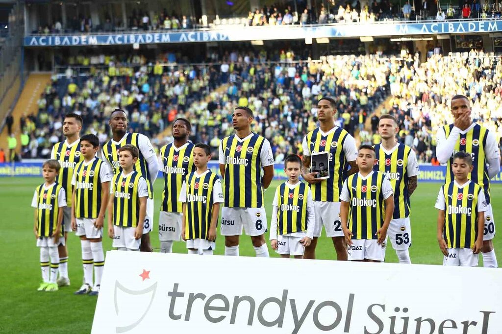 Fenerbahçe, puan rekorunu egale etti