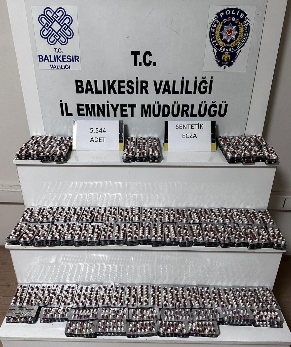 Balıkesir’de narkotik ekipleri bir