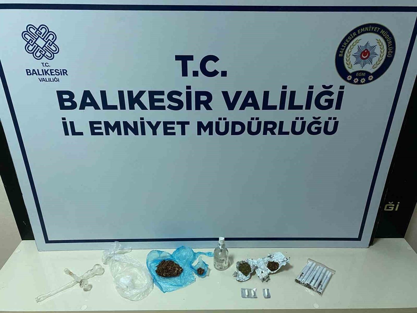 Bandırma’da narkotik operasyonunda 2 kişi gözaltına alındı