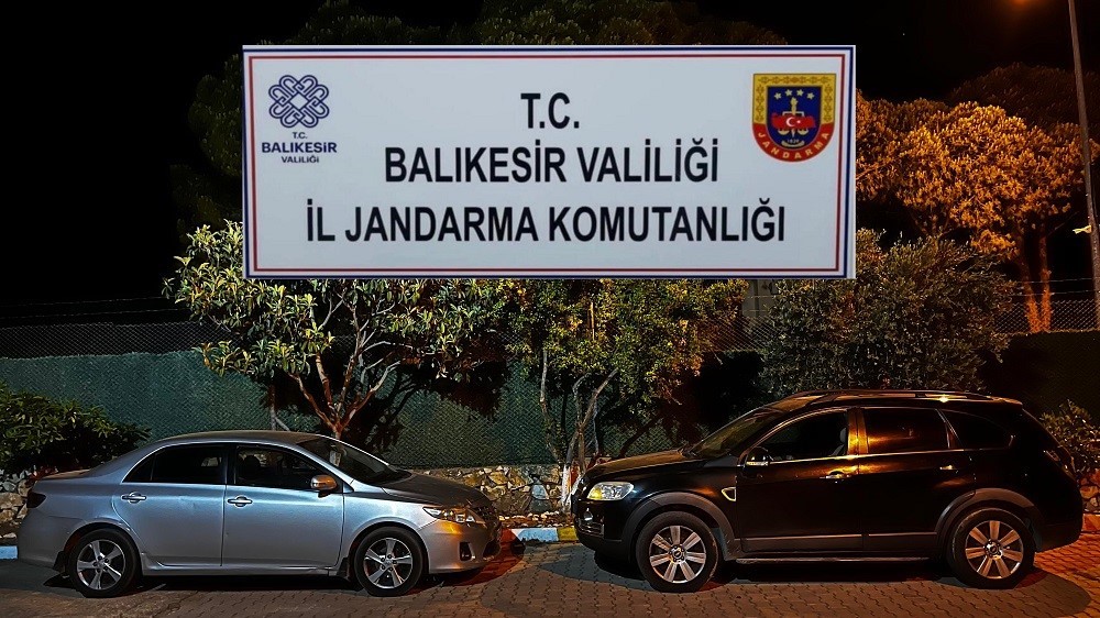 Jandarmadan Balıkesir’de göçmen kaçakçılığı operasyonu