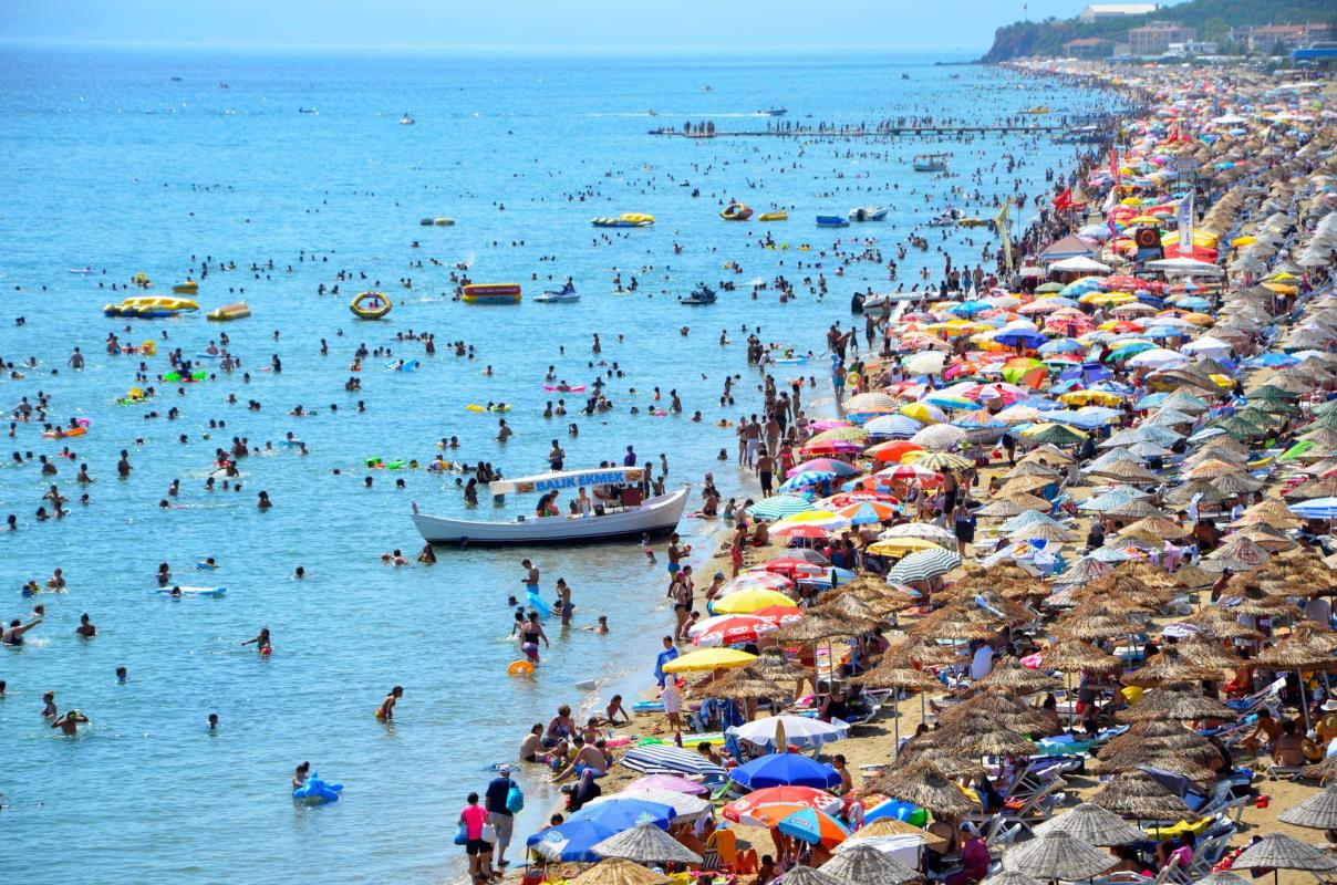 Ayvalık’taki Sarımsaklı Plajı, sadece