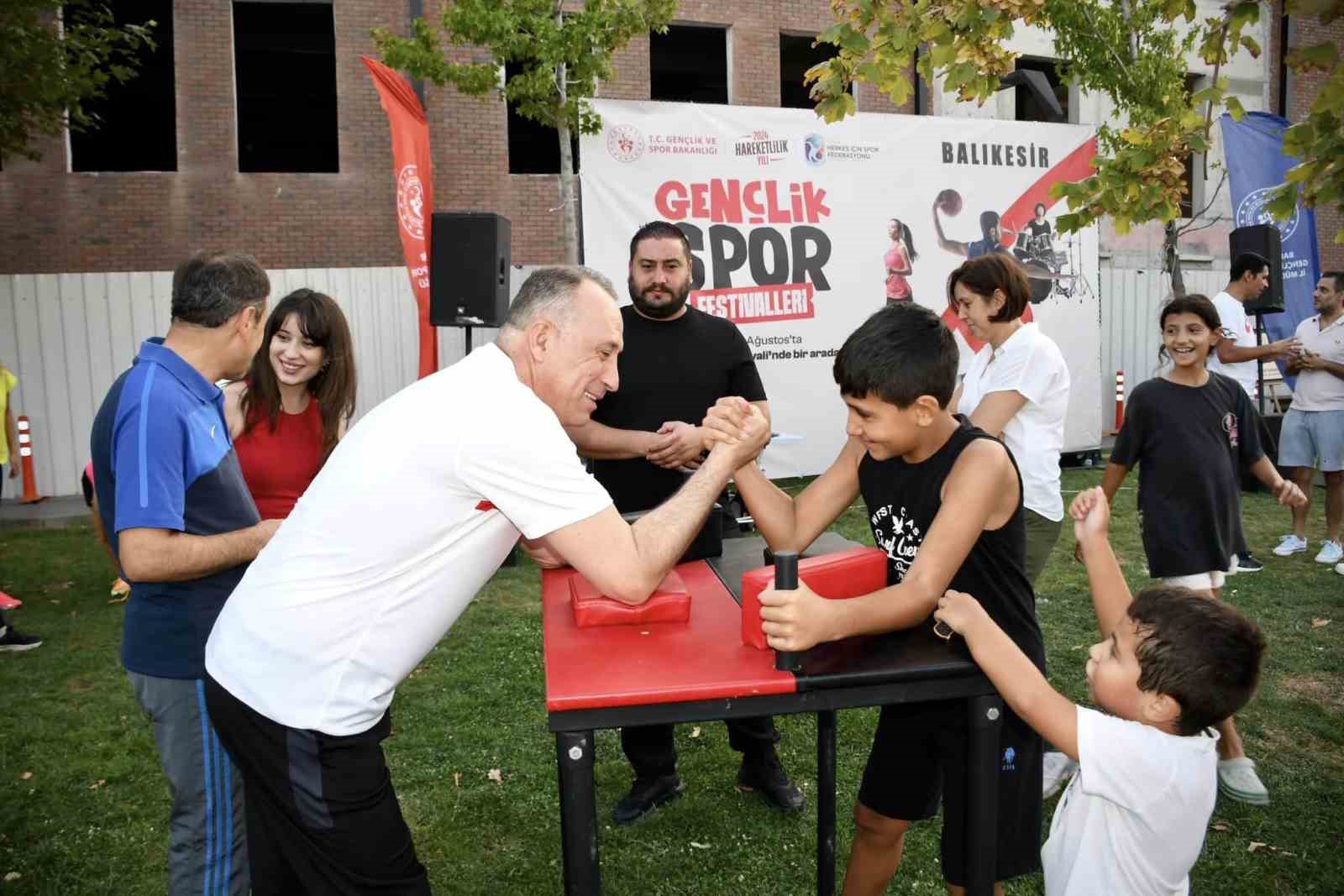 Gençlik ve Spor Festivali Balıkesir’de yapıldı