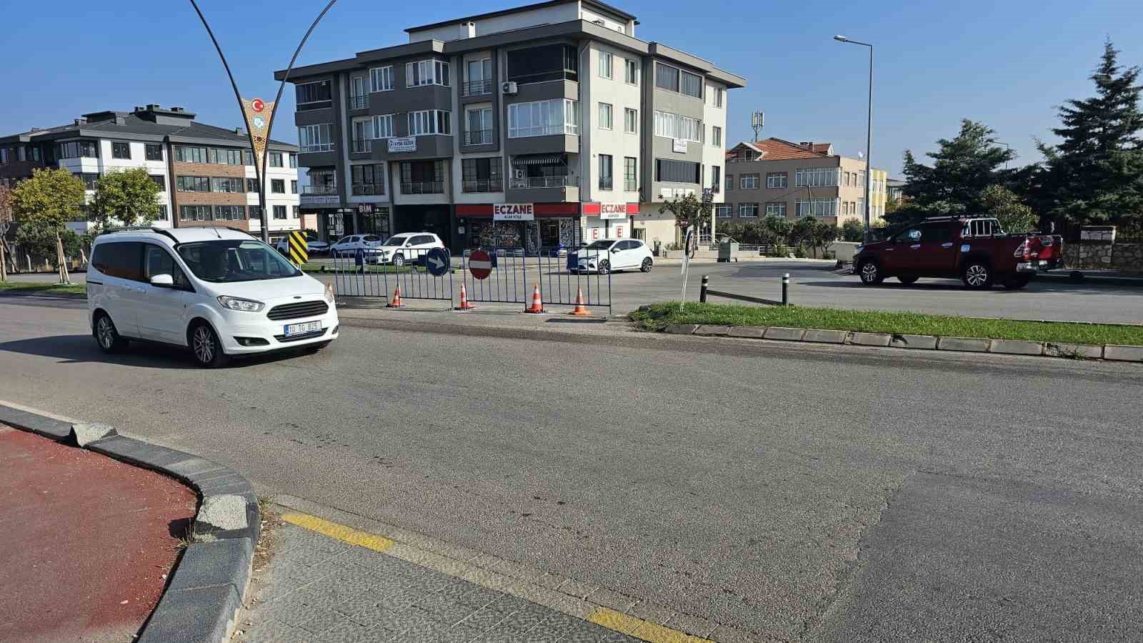 Bandırma’da yol kapandı, işler karıştı