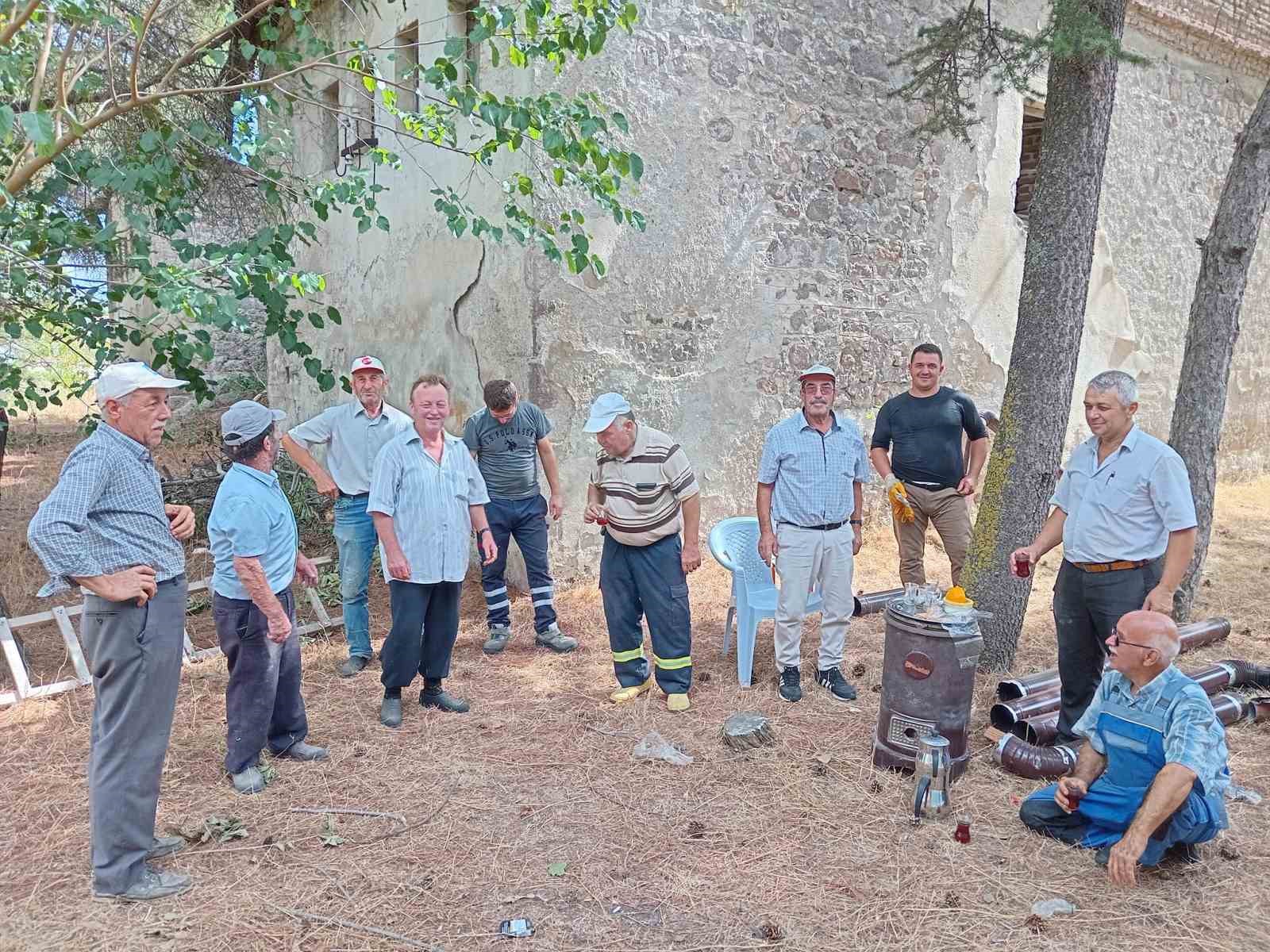 Kreş için köy halkını seferber oldu