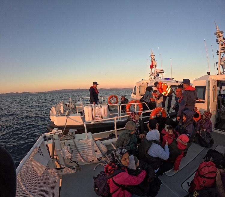 Balıkesir’in Ayvalık ilçesinde, Sahil