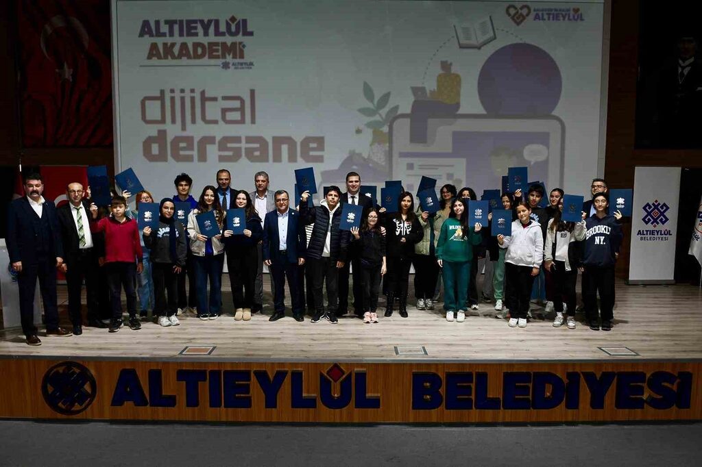 Altıeylül’den öğrencilere akademi dijital dershane