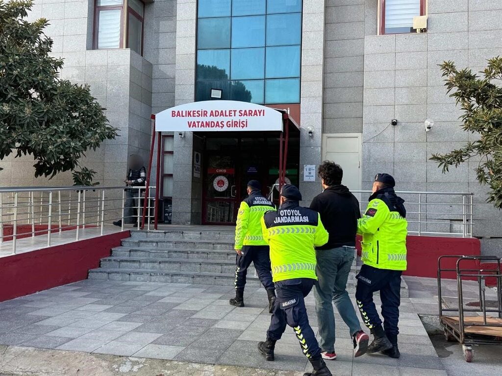 Balıkesir’in Karesi ilçesinde FETÖ/PDY