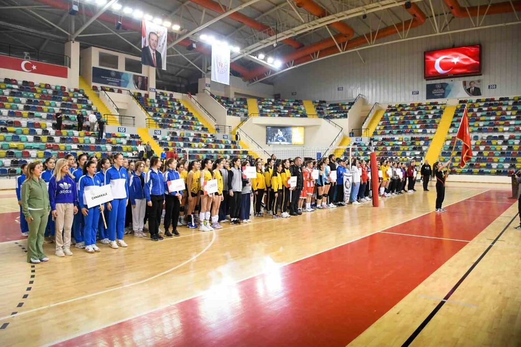 Balıkesir’de 7-10 Ocak tarihleri arasında düzenlenecek olan Okul Sporları Voleybol