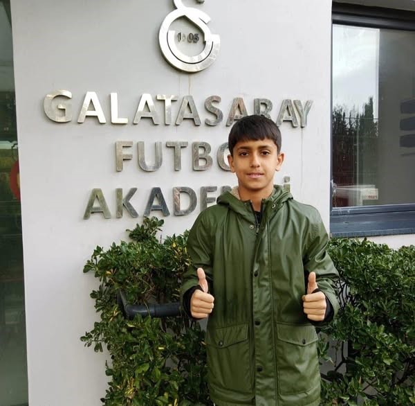 Balıkesir Demirspor’un U12 Takımı futbolcusu Berat Onur Bozan, Galatasaray altyapısına