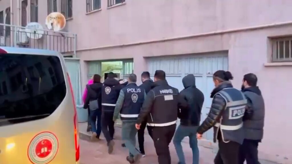 Balıkesir’in Bandırma ilçesinde, Narkotik Suçlarla Mücadele ekipleri tarafından uyuşturucu madde