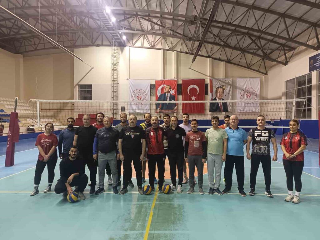 Erdek Kaymakamlığı bünyesinde, Gençlik ve Spor İlçe Müdürlüğü koordinesinde düzenlenen