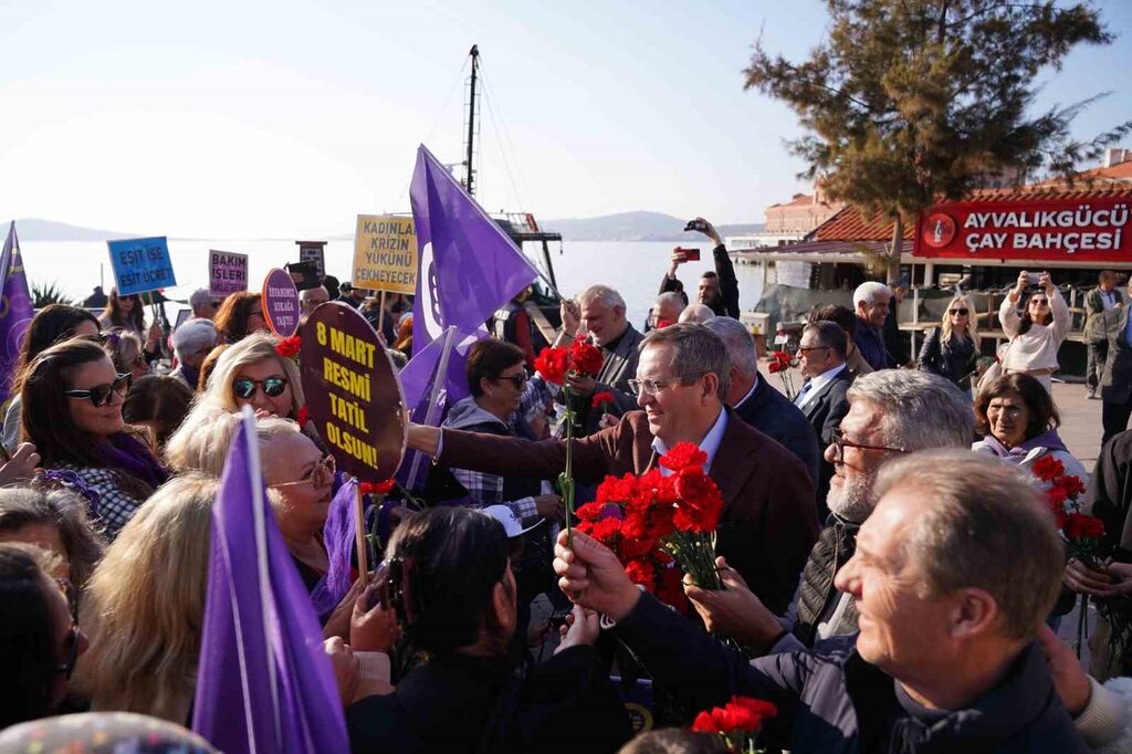 8 Mart Dünya Emekçi Kadınlar Günü nedeniyle Ayvalık’ta çeşitli etkinlikler