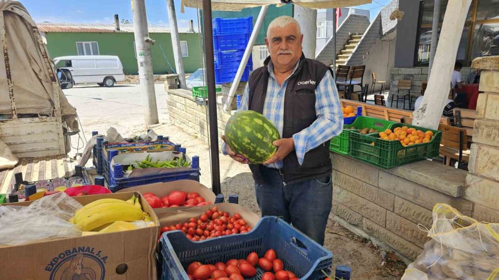 Balıkesir’in Bandırma ilçesine bağlı Doğapınar Mahallesi’nde her pazar kurulan pazarda