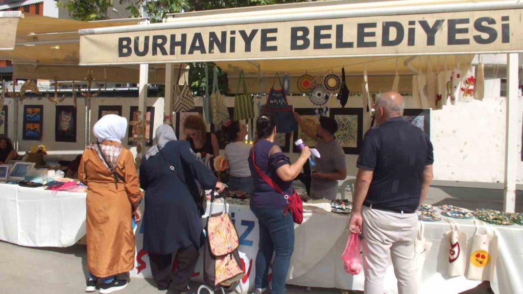 Burhaniye ilçesinde, Ticaret Odası Özel Eğitim Uygulama Okulu Geleneksel El
