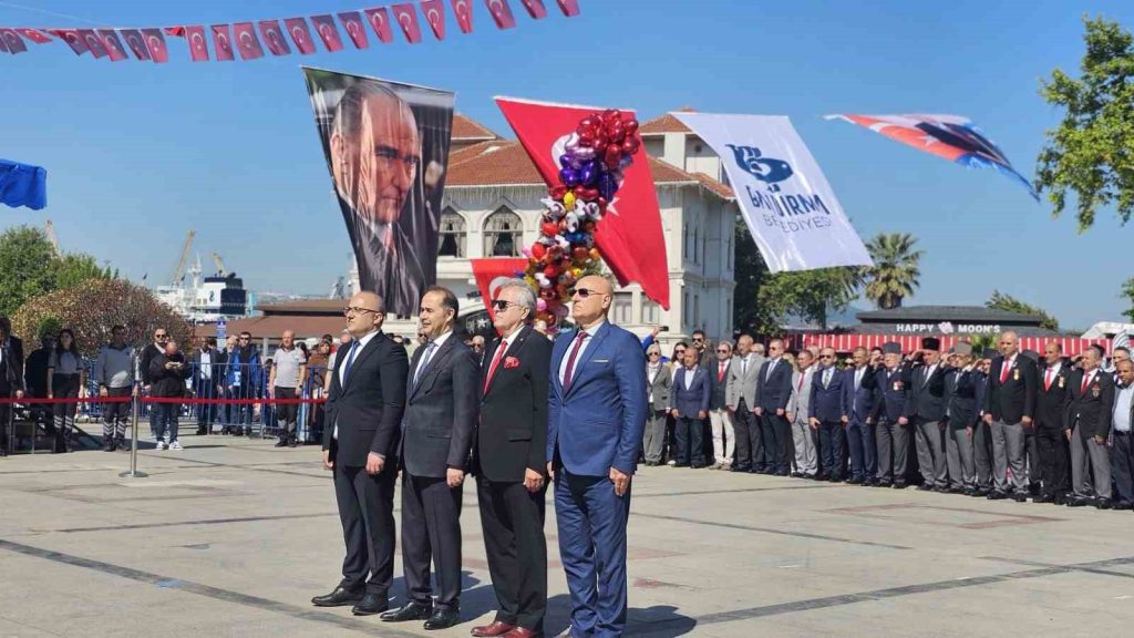 19 Mayıs Atatürk’ü Anma Gençlik ve Spor Bayramı Bandırma’da resmi