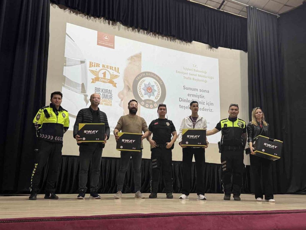 Balıkesir’in Bandırma ilçesinde, Barış Manço Kültür Merkezi’nde Bandırma İlçe Emniyet