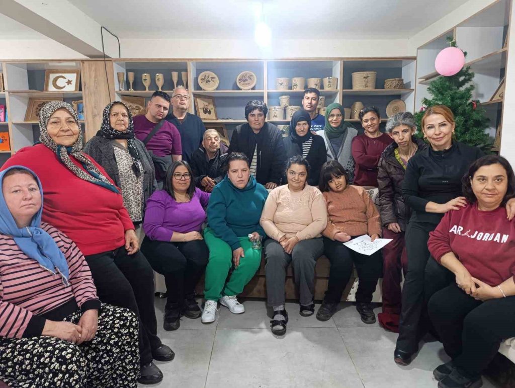 Balıkesir’in Ayvalık ilçesinde; Birlik Ortopedik Engelliler Derneği Genel Başkanı Güler