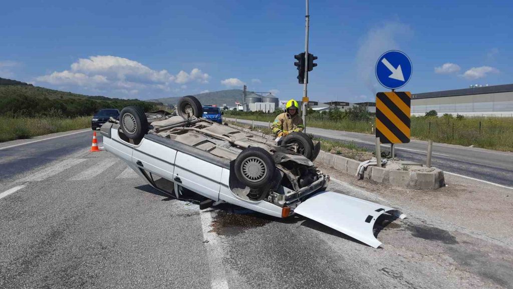 Balıkesir’in Gönen ilçesi Buğdaylı Mahallesi yakınlarında meydana gelen trafik kazasında