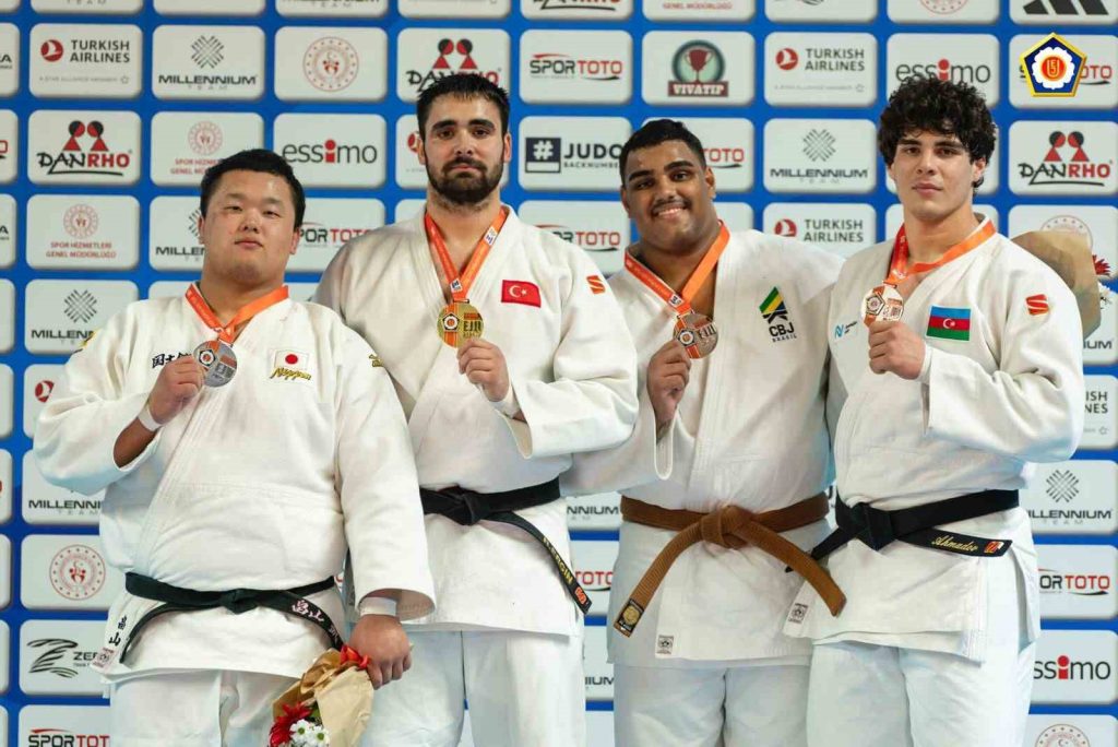 İstanbul’un ev sahipliğinde düzenlenen Gençler Avrupa Judo Kupası’nda Balıkesirli Recep