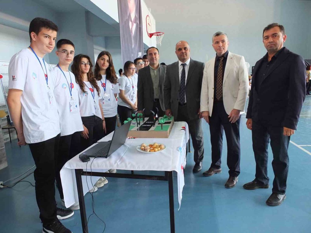 Burhaniye Kuvai-Milliye Fen Lisesinde, ’2024-2025 Eğitim Öğretim Yılı Bilim Fuarı’