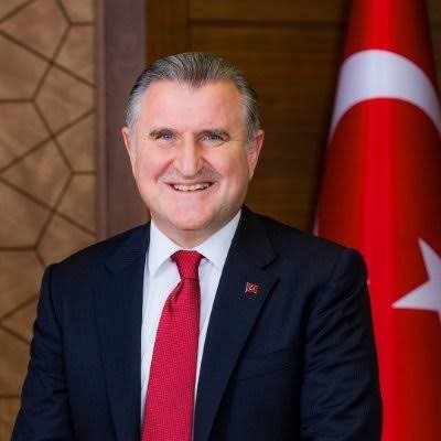 Gençlik ve Spor Bakanı Osman Aşkın Bak, İtalya’da düzenlenen Özel