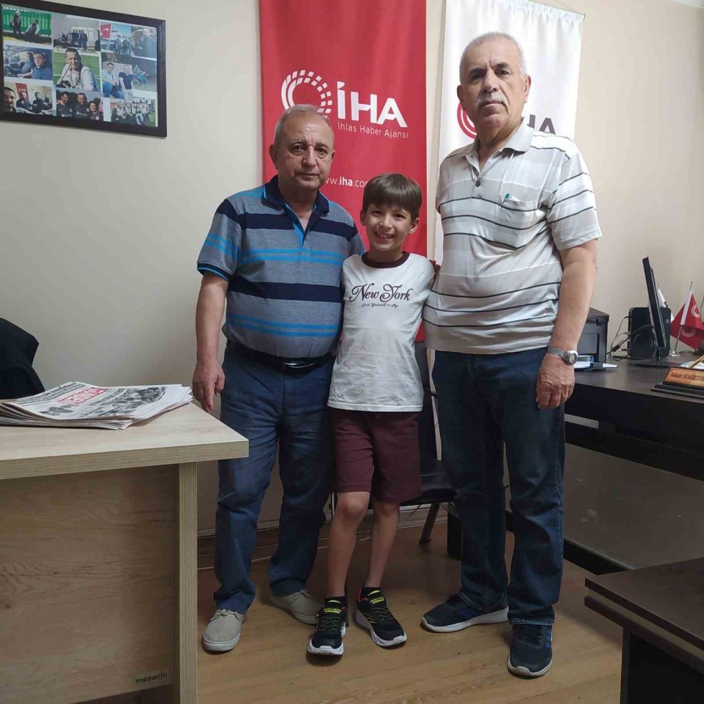 Sırbistan’da yapılan Dünya Çocuk Fitness Şampiyonasında Dünya 2.si olan Balıkesirli