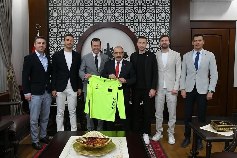 Balıkesir’i, Süper Lig’de temsil eden FIFA ve üst klasman hakem