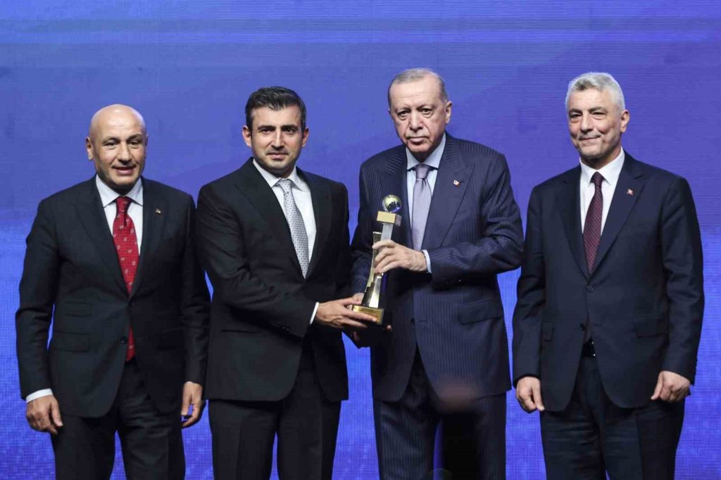 Son 4 yıldır savunma ve havacılık sektörünün ihracat lideri olan