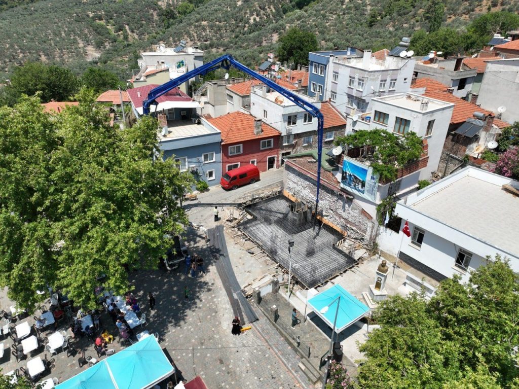 Balıkesir’in Edremit ilçesine bağlı Avcılar Mahallesi’nde hayırsever Osman Anbarlıoğlu tarafından