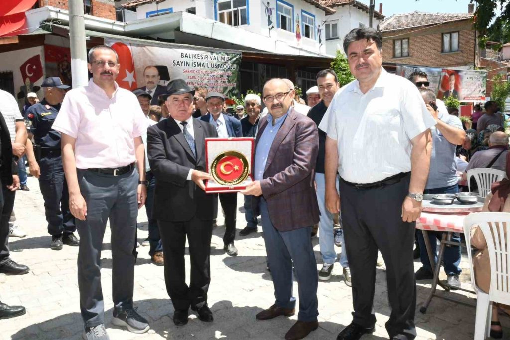 Balıkesir’in Havran ilçesinde geleneksel köy hayırları devam ederken, kırsal Sarnıç