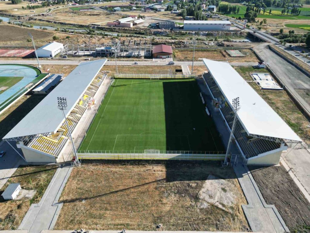Muş Şehir Stadyumu’nun kapasitesi 10 bine çıkarılacak. Yeni tribün projesi
