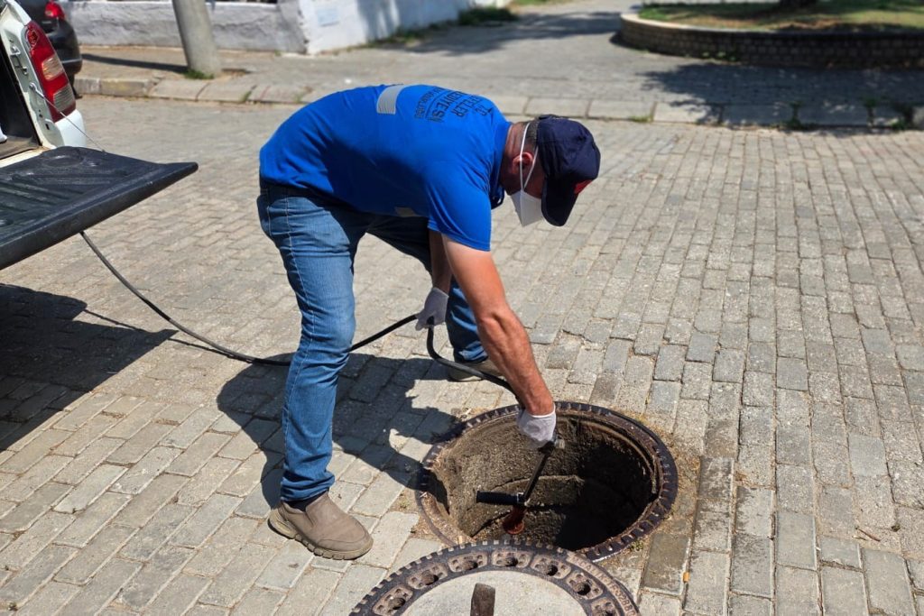 Aydın Efeler’de hava sıcaklığının mevsim normallerinin üzerinde seyretmeye başlaması ile