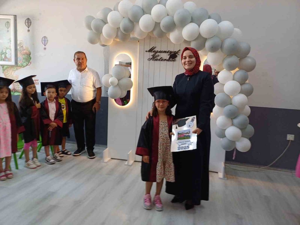 Sındırgı ilçesinde 2024-2025 eğitim öğretim yılının sona ermesiyle birlikte karne