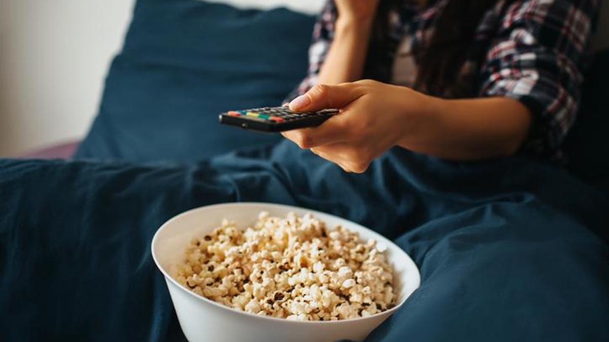 20 ŞUBAT TV YAYIN AKIŞI: KANAL D, TRT 1, TV8, ATV, NOW, STAR TV, SHOW TV’de hangi diziler var?