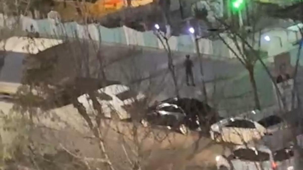 Batman’da uzun namlulu silahla çevreye rastgele ateş açtı: 2 yaralı