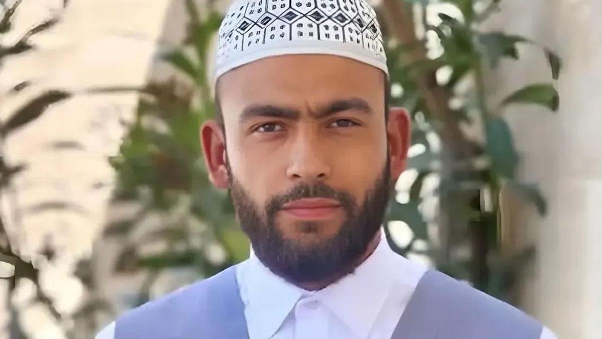 CELAL KARATÜRE KİMDİR? "Kabe'de Hacılar Hu Der Allah" İlahisini Söyleyen Celal Karatüre Nereli, Kaç Yaşında, Ne İş Yapıyor?