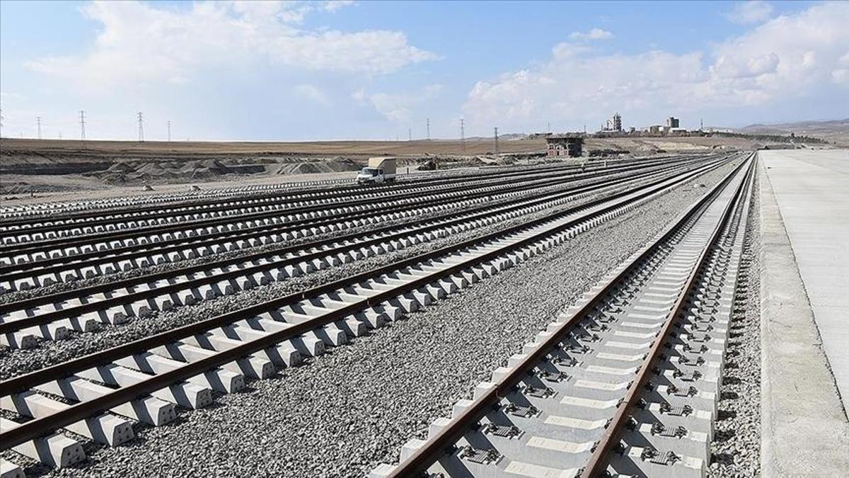 Demir yollarında yeni dönem: 38 hattın projesi tamamlandı