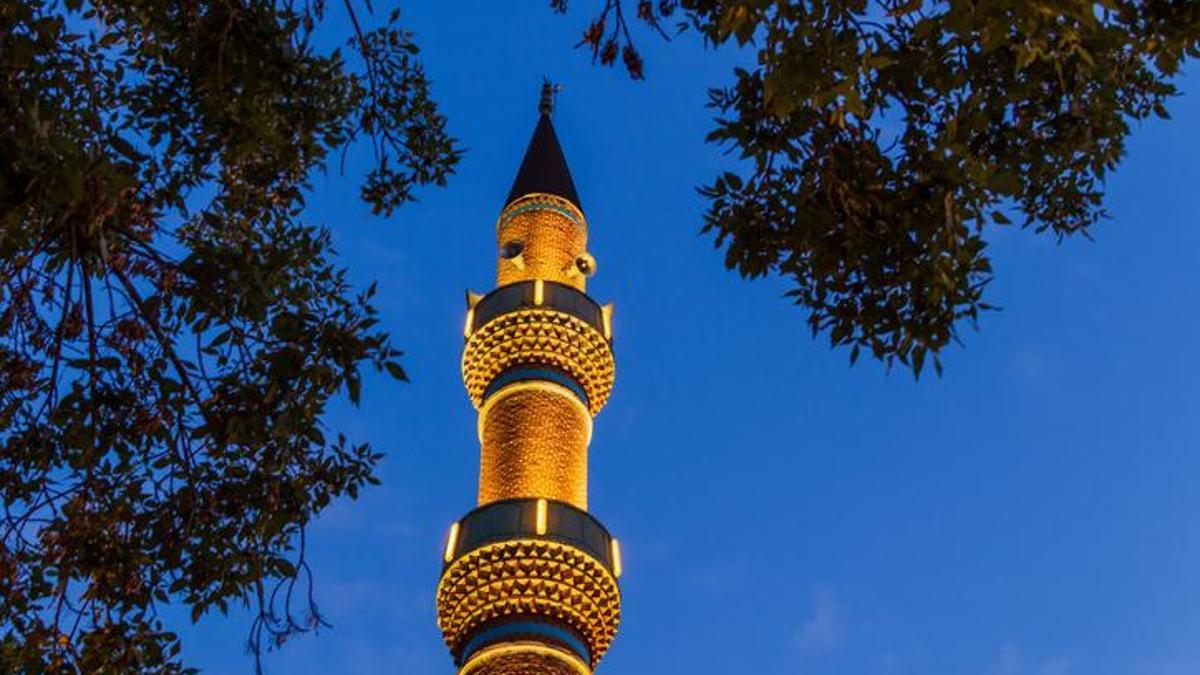 SAHUR VAKTİ 2026: Bitliste bugün oruç kaçta başlıyor, kaçta açılıyor? İmsak ve akşam ezanı vakti Diyanet İmsakiye