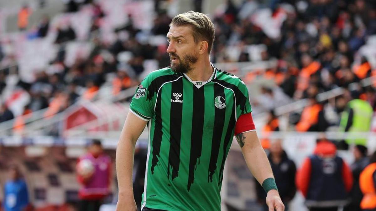 Sakaryaspor, Caner Erkin’in sözleşmesini feshetti