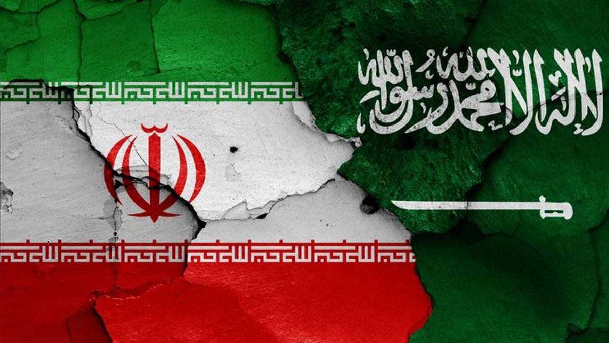 İran, Suudi Arabistan'da bazı noktaları hedef aldı