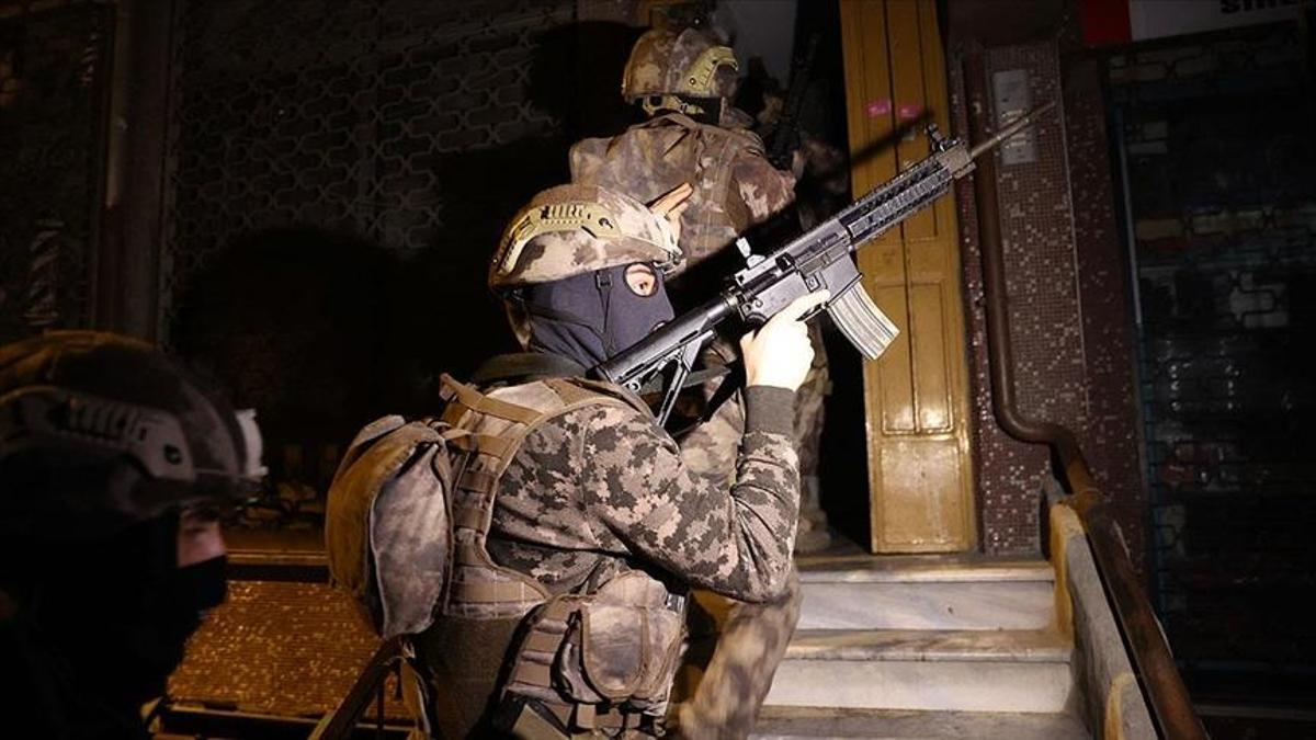 SON DAKİKA... İstanbul'da DEAŞ operasyonu 13 gözaltı